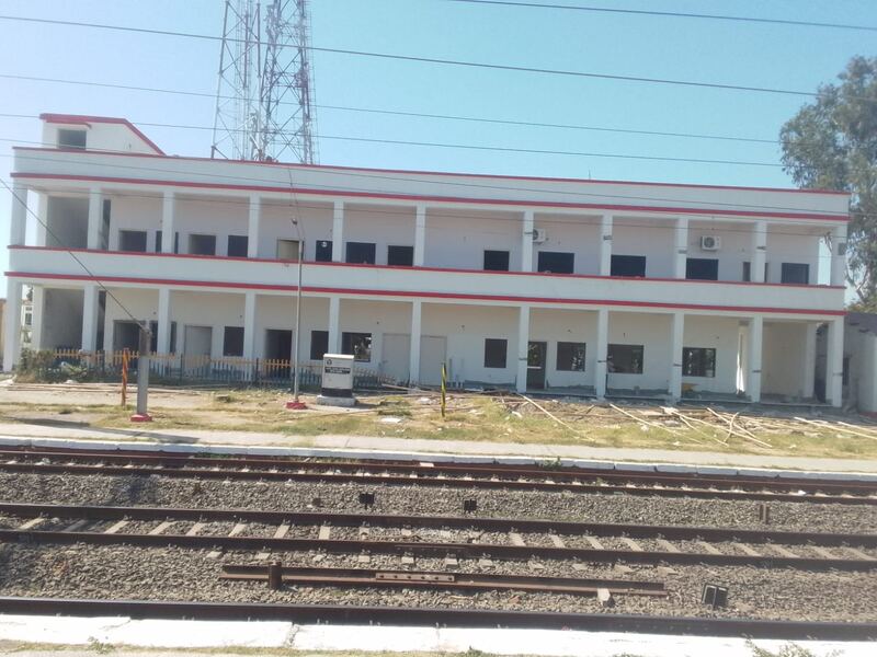 Railway station building