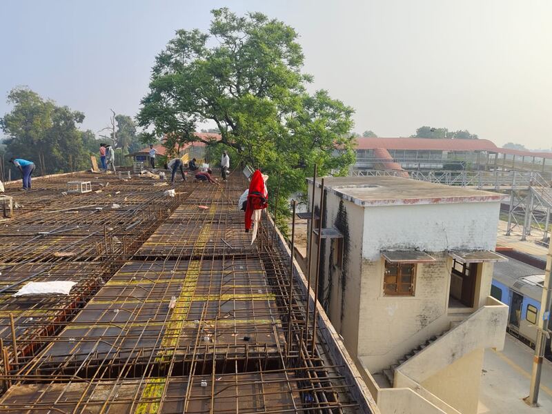 Reinforcement tied across a wide deck ready for casting